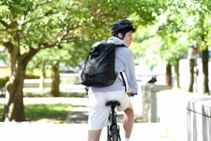【画像】ワイ、常人には背負えないリュックを購入